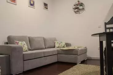 تختخواب و صبحانه Charme E Alegria