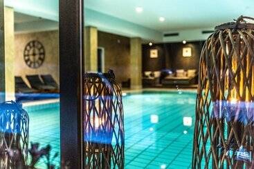 Отель Das Aunhamer Suite & Spa