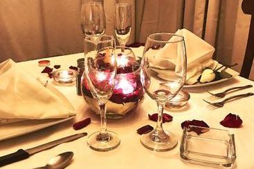 هتل Royal Serennia Small  Boutique