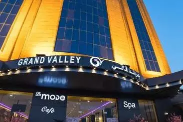 هتل Grand Valley