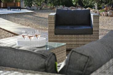 تختخواب و صبحانه Villa Carpe Diem