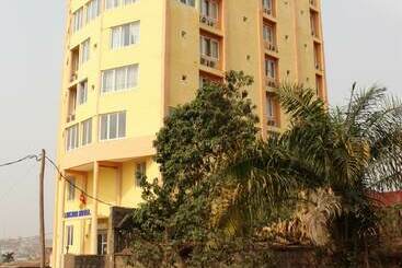 هتل Luxxor Hôtel