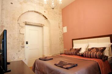 Bed and Breakfast Palace Augubio