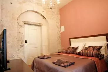 ベッドアンドブレックファースト Palace Augubio