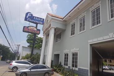 בית מלון כפרי Florencia