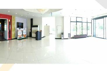 هتل 花蓮星晟棧飯店starry Inn近太平洋新城車站