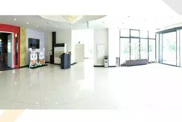 هتل 花蓮星晟棧飯店starry Inn近太平洋新城車站