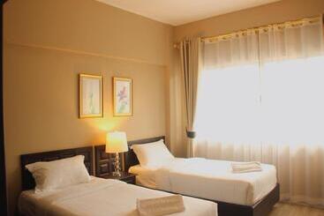 Taris Art Hotel Phrae