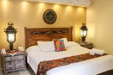 Lindo Ajijic Bed & Breakfast