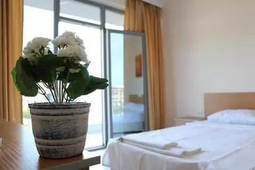 Persani Hotel Free Parking