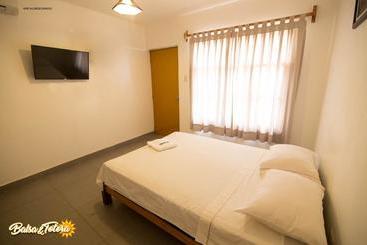 Szálló Balsa Y Totora