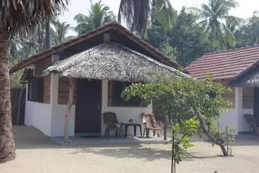 هتل Ocean View Beach Resort   Kalpitiya