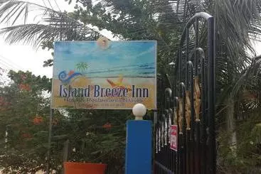 ホテル Island Breeze Inn