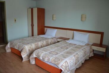 בית מלון כפרי Perla