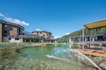 Leitgam Luxury Hotel For Two