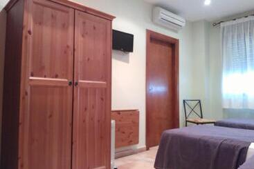 هتل Camino De Las Bardenas