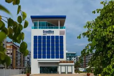 Grandblue Resort & Beachclub