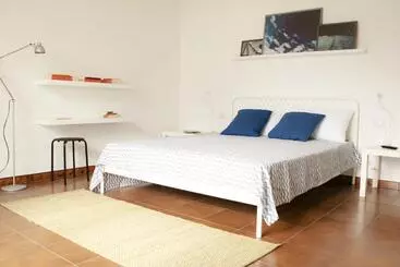 Nocleg ze śniadaniem Canneddi Boutique Farm