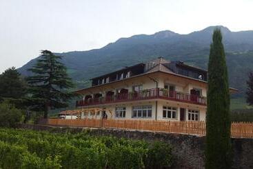 فندق Residence Egger