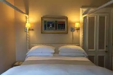 Hudson City Bed & Breakfast