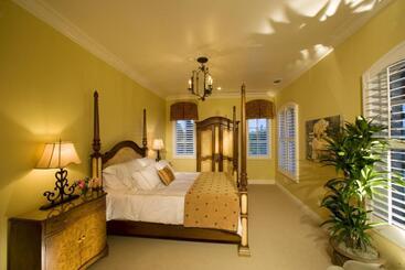 Bed and Breakfast The Villa At Arden Hills