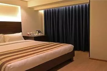 Hotel German Palace Near To Airport