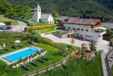 Hotelli Gasthof Kircher