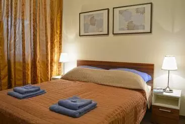 Bed and Breakfast Airport Glossel Panzió