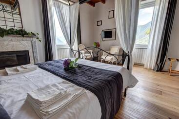 민박 Essentia Guest House