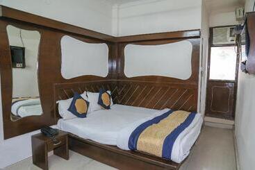 בית מלון כפרי Konark