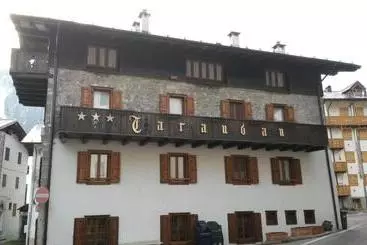 Hotelli Albergo Meuble Tarandan