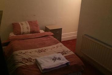 酒店 The White Hart