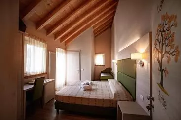 Aamiaismajoitus (B&B) Malga Zebari