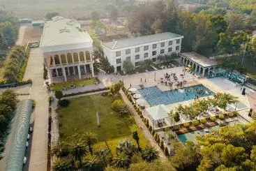 Uva Meridian Bay Resort & Spa