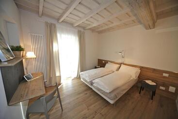 Bed & Breakfast 32 Bnb Camerecaffè