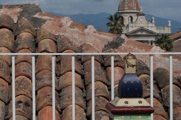 تختخواب و صبحانه Kemmare