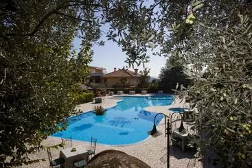 ホテル Albergo Ristorante Uliveto