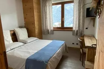 Aamiaismajoitus (B&B) Fra Rose E Mughi