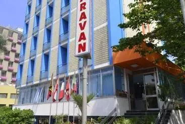Hotel Caravan