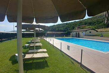 ホテル Piscina La Suite