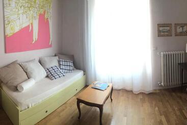 مبيت وإفطار Altrocanto