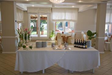 בית מלון כפרי Le Cave