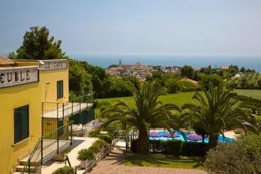Hotel Le Cave
