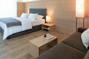 Hotell Saleghes Dolomites Residence