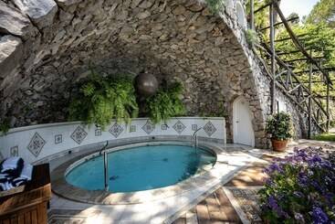 Hotel Villa Treville