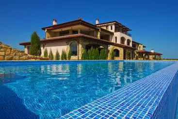 Otel Club Residence At Blacksearama Golf