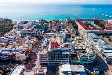 בית מלון כפרי The Reef 28