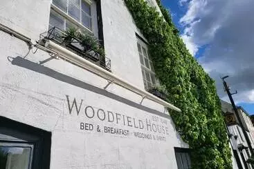 Aamiaismajoitus (B&B) Castle View