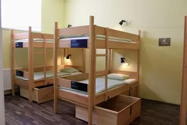 Falling Lakes Hostel