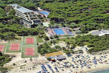 هتل Villaggio Dei Pini